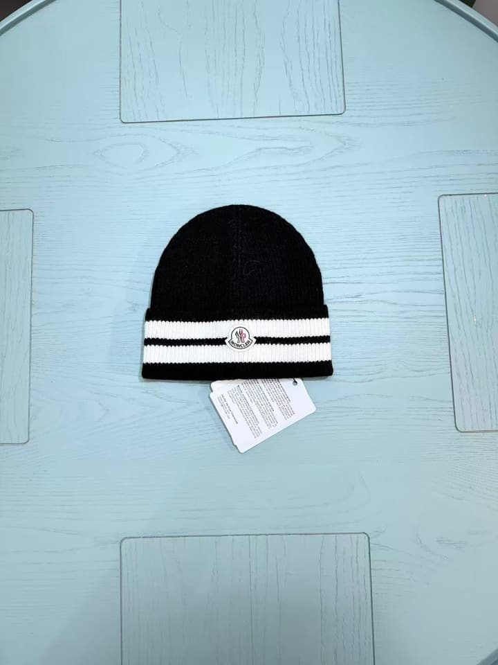 Moncler Classic Jacquard Knit Beanie – Kids Collection – 25FW in Classic Black Beanie