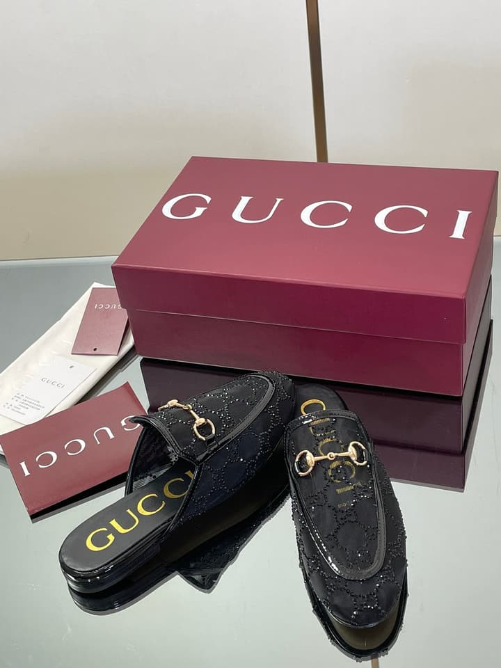 Gucci Crystal GG Patent Loafer Mules – 2025FW in Beige Crystal Gg