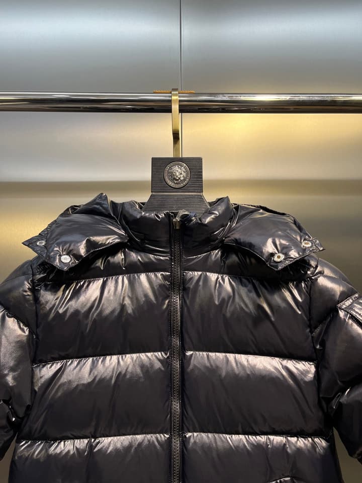Moncler Maya Short Down Jacket – Kids Collection in Cream White