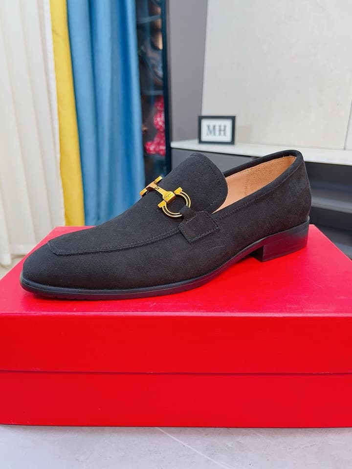 Ferragamo Men's Suede Business Loafers in Black Polished Leather Loafer