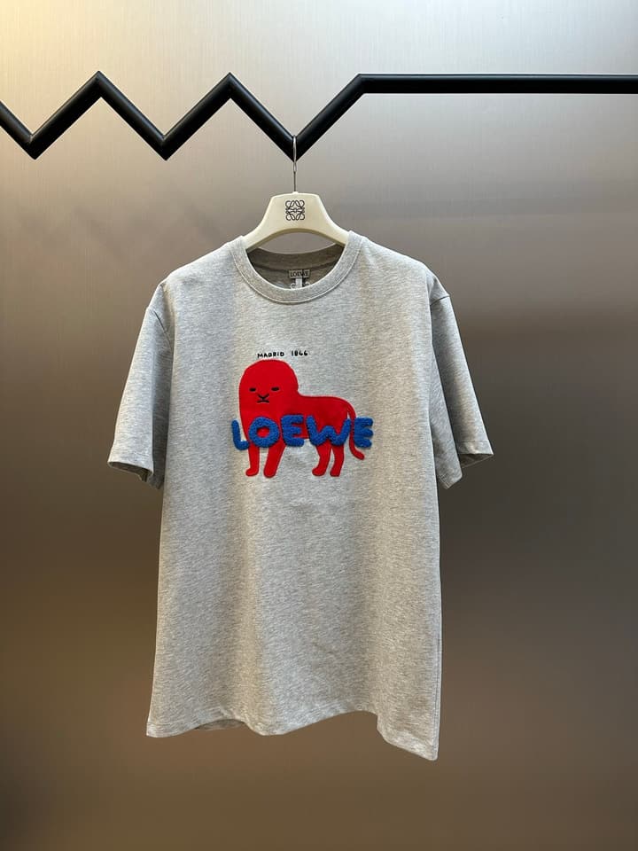 Loewe Anniversary Lion Patch Crewneck T-Shirt in Grey