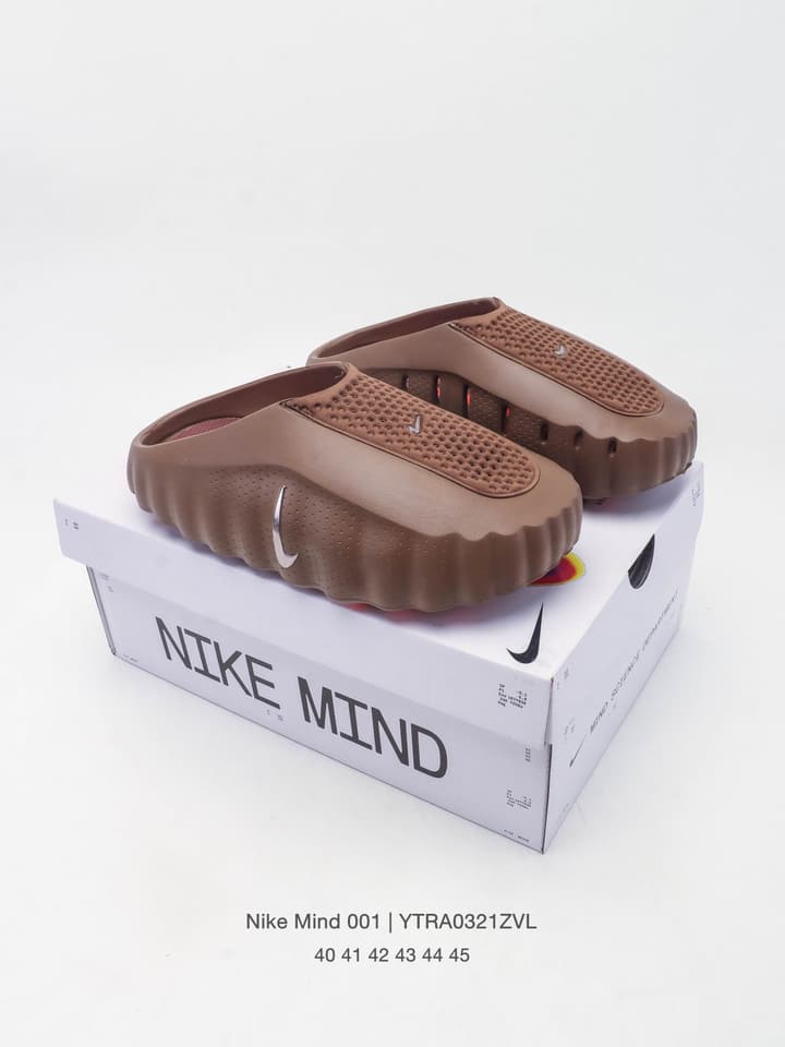 Nike Mind 001 Recovery Slides in Red