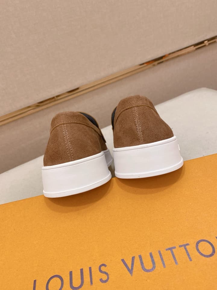 Louis Vuitton New Release Luxury Leather Loafers in Brown Loafer
