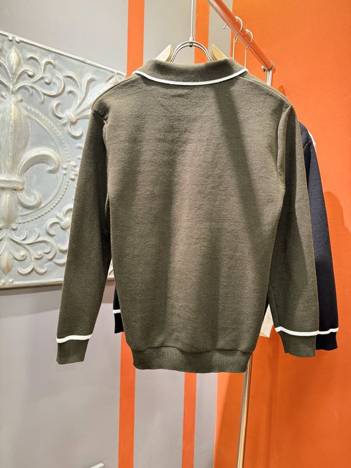 Loro Piana 2025 Knit Sweater with Chest Logo – Autumn/Winter Collection in White With Black Tipping