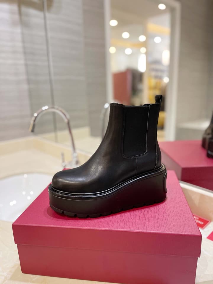 Valentino Garavani Uniqueform Platform Ankle Boots