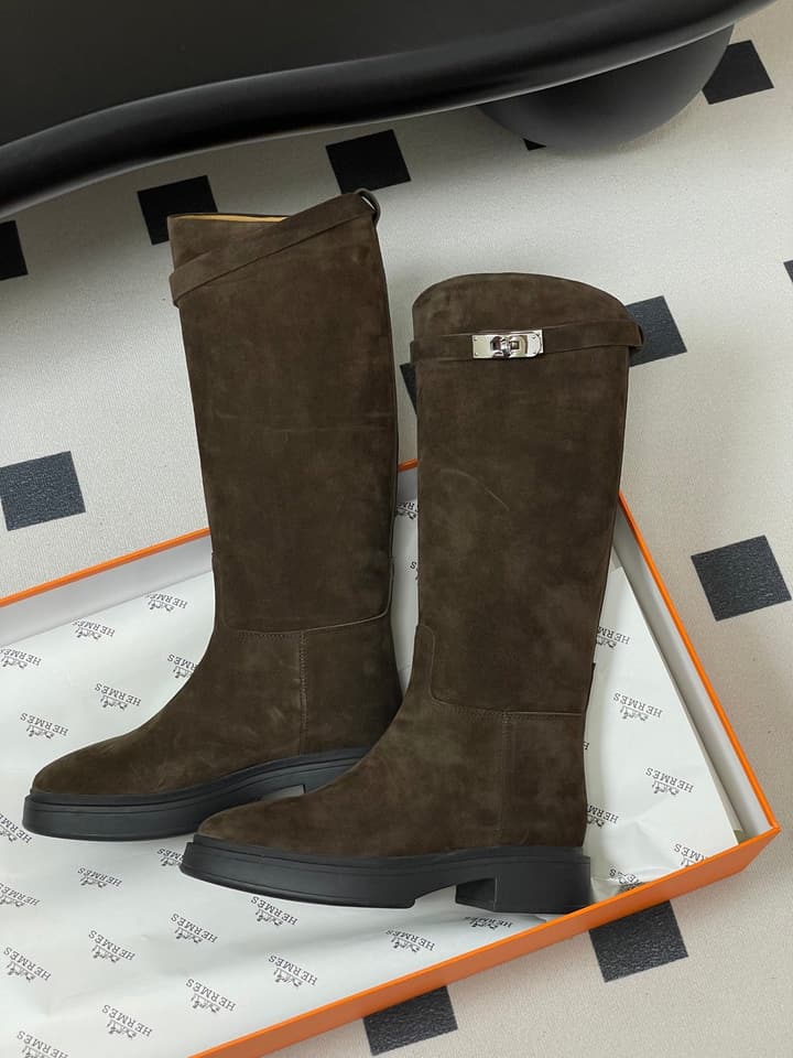Hermès Jumping Kelly Buckle Knee-High Boots in Black Leather