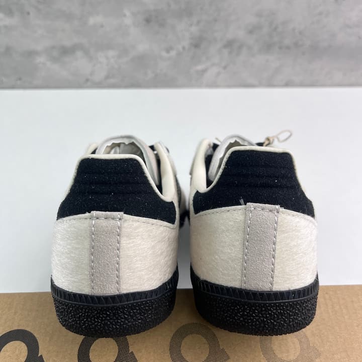 Adidas Samba OG Sneakers in Black
