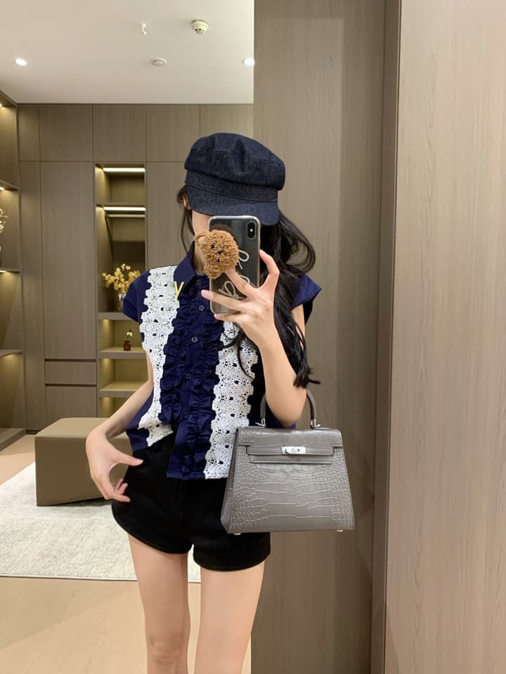 Valentino V-Logo Sleeveless Lace Blouse in Navy Blue