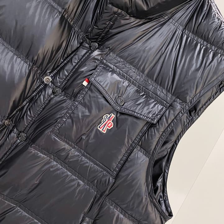 Moncler Goose Down Puffer Jacket – 2025FW in Deep Navy Vest