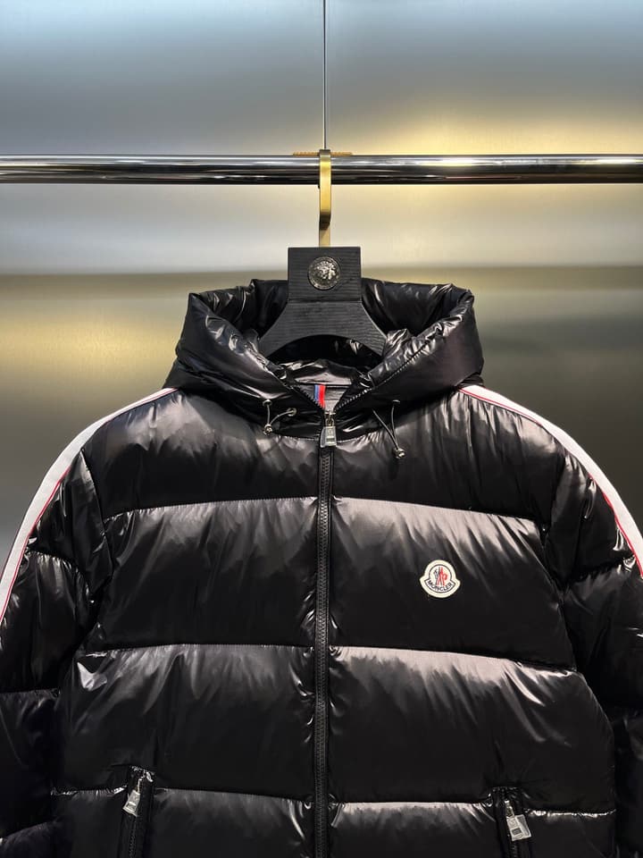 Moncler LongueSaison Down Jacket in Black