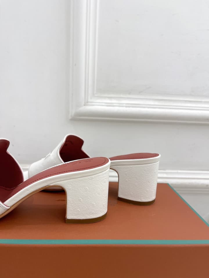 Loro Piana Summer Charms Ostrich Mules – 2025 Spring/Summer Collection in Black