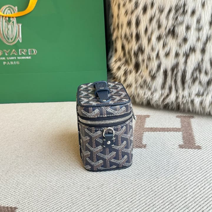 Goyard Muse Vanity Ultra Mini Cosmetic Bag in Blue