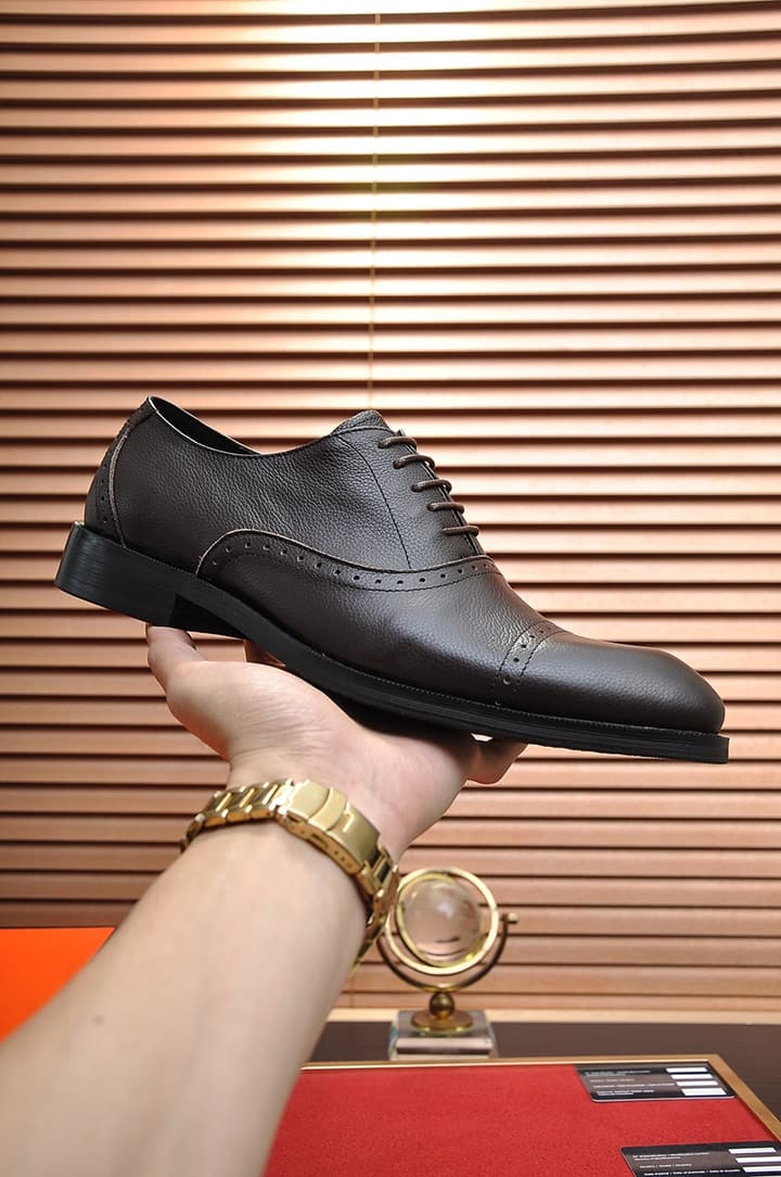 Hermès Classic Leather Loafers in Black