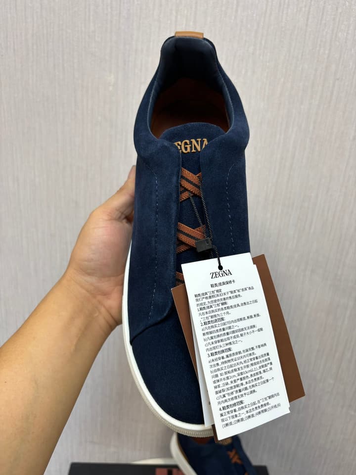 Zegna Top-Tier Calfskin Driving Shoes in Black Suede With Gum Sole