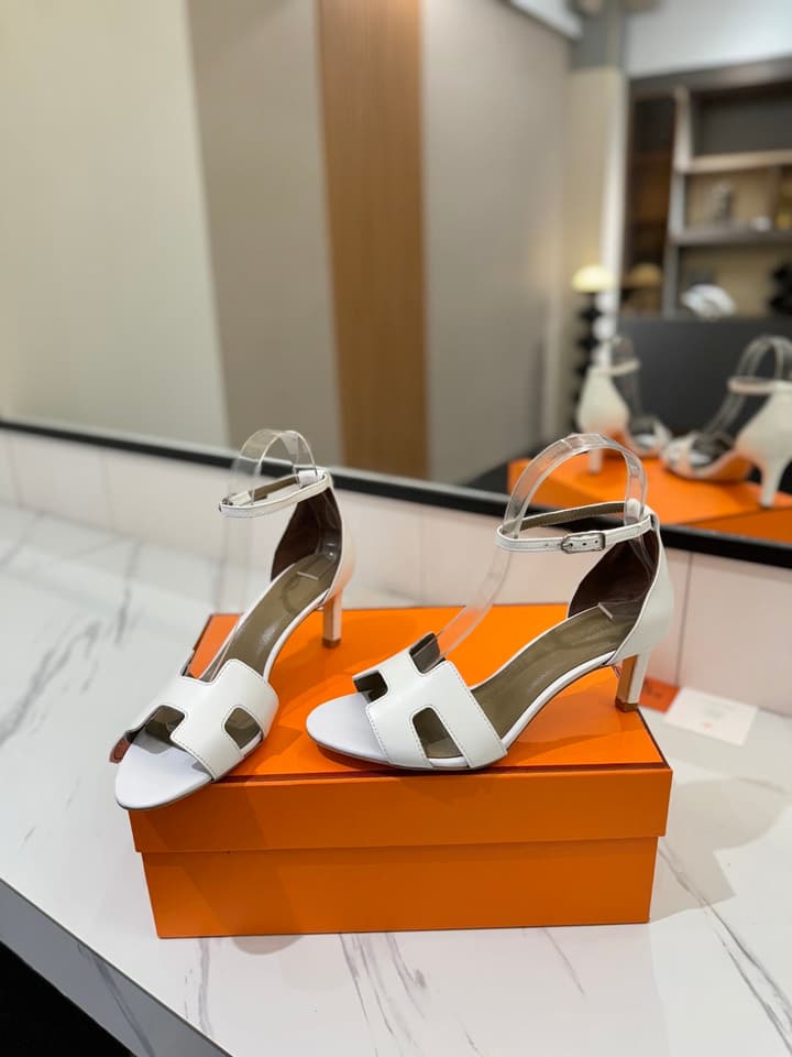 Hermès Classic Smooth Cowhide Heels – 6.5cm in All White