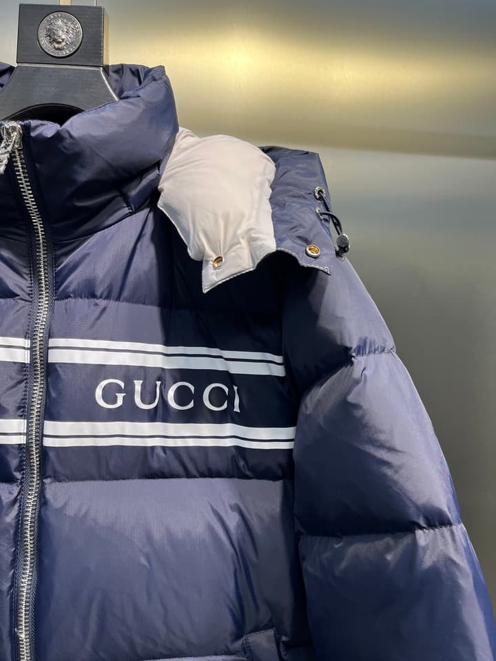 Gucci 1985 Autumn/Winter Down Jacket in Gold