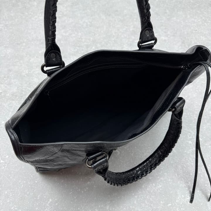Balenciaga Le City Medium Shoulder Bag – Autumn/Winter Collection in Burgundy