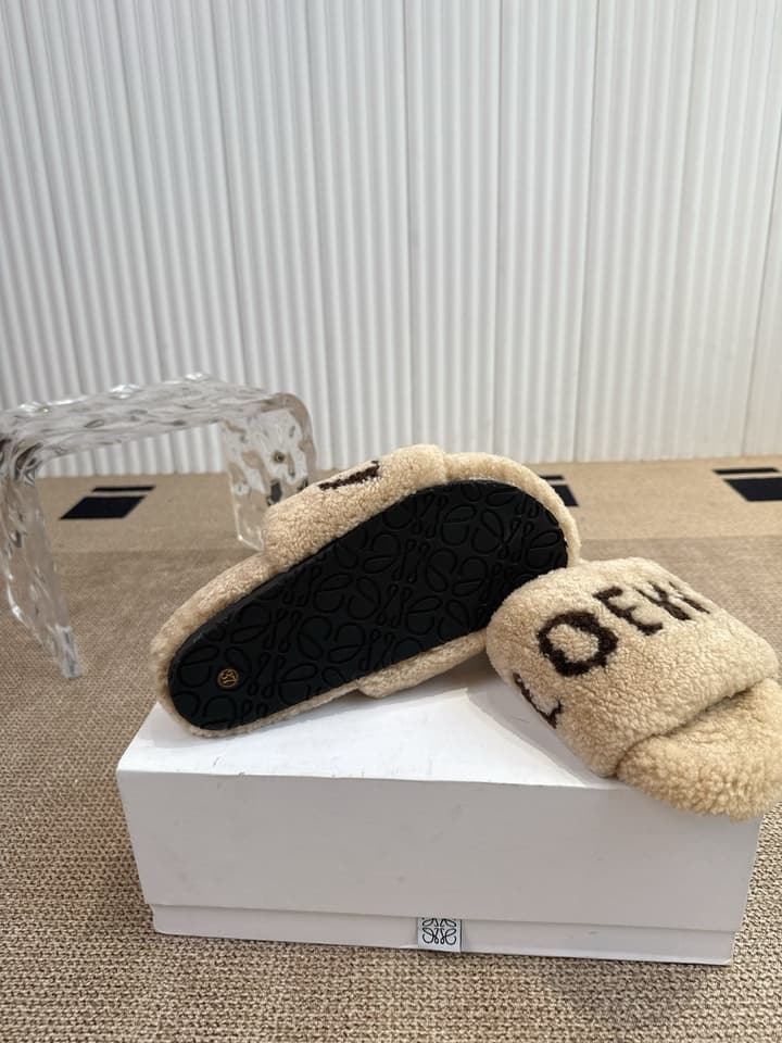 Loewe Classic Autumn/Winter Wool Slippers in Black With White Text