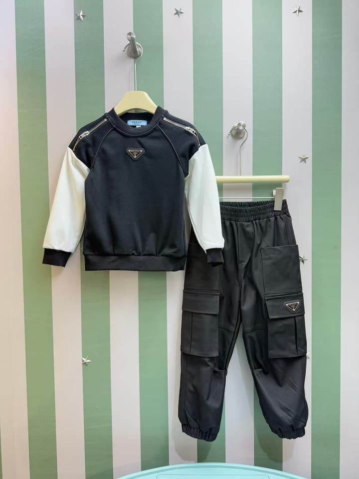 Prada Kids Boys Sweatshirt Tracksuit Set – 2025SS – Kids Collection in Black Body White Sleeves