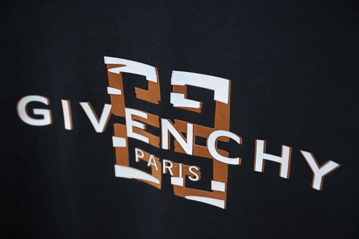 Givenchy Classic Logo Short-Sleeve T-Shirt – 26SS in Black