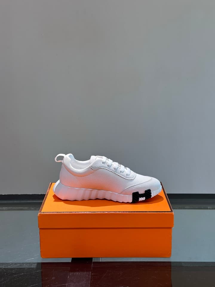 Hermès Bouncing Unisex Sneakers in Black