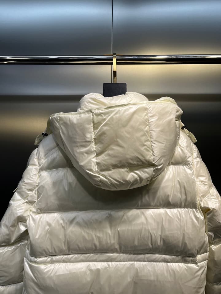 Moncler Cavettaz Long Down Jacket in Black Laqué