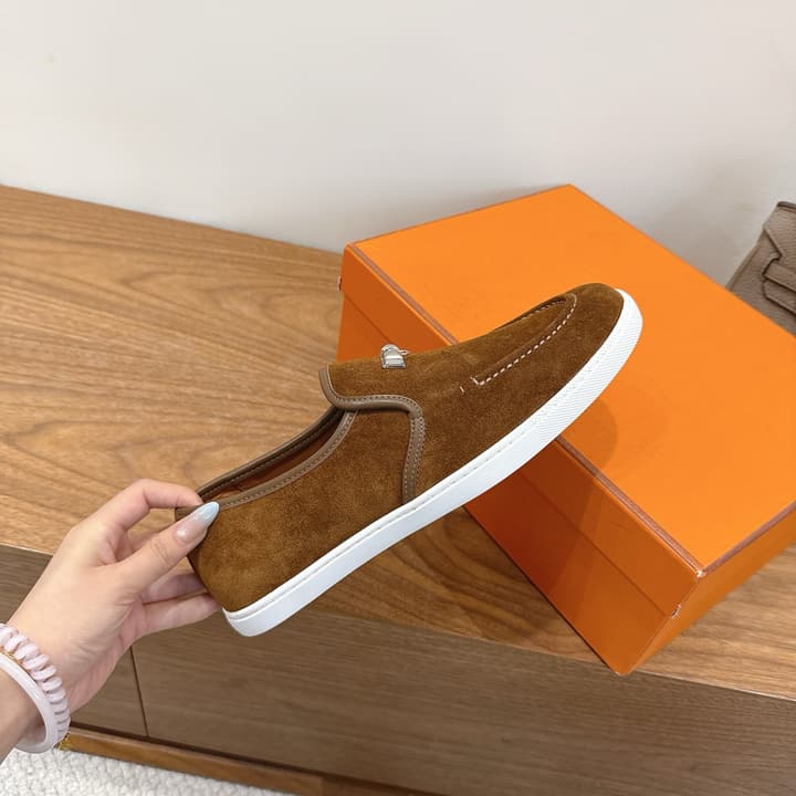 Hermès Classic Unisex Sandals – SS25 New Arrival in Beige