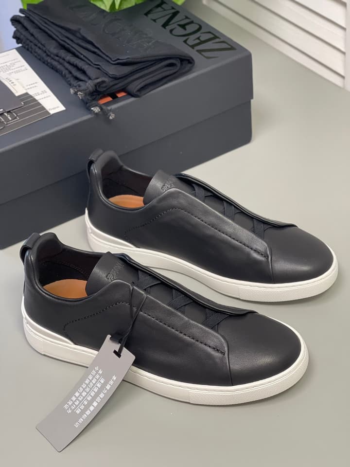 Zegna SECONDSKIN Triple Stitch Low-Top Sneakers in Navy Smooth Leather