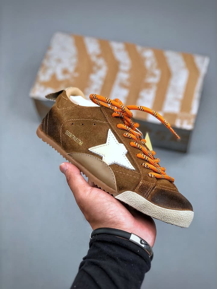 Golden Goose Distressed German Army Trainers – 25SS in Brown