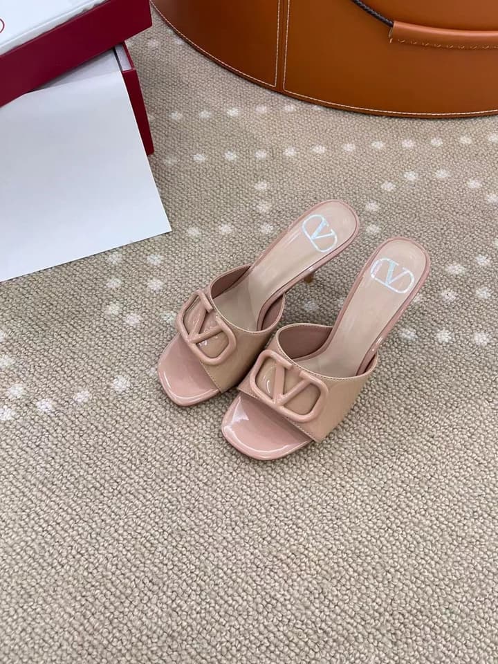 Valentino VLogo Patent Leather Heeled Mules in Burgundy Red