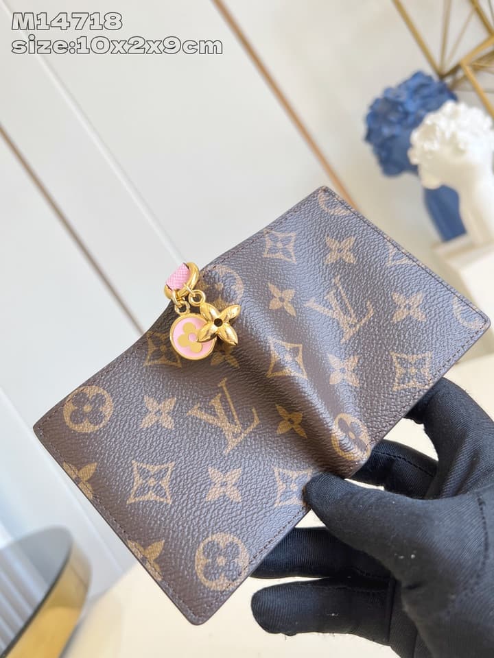 Louis Vuitton Charms Pocket Wallet in Monogram With Gold Disc Charm