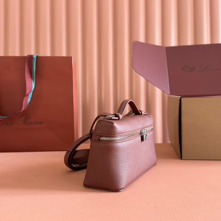 Loro Piana Extra Pocket L19 Handbag in Caramel Leather