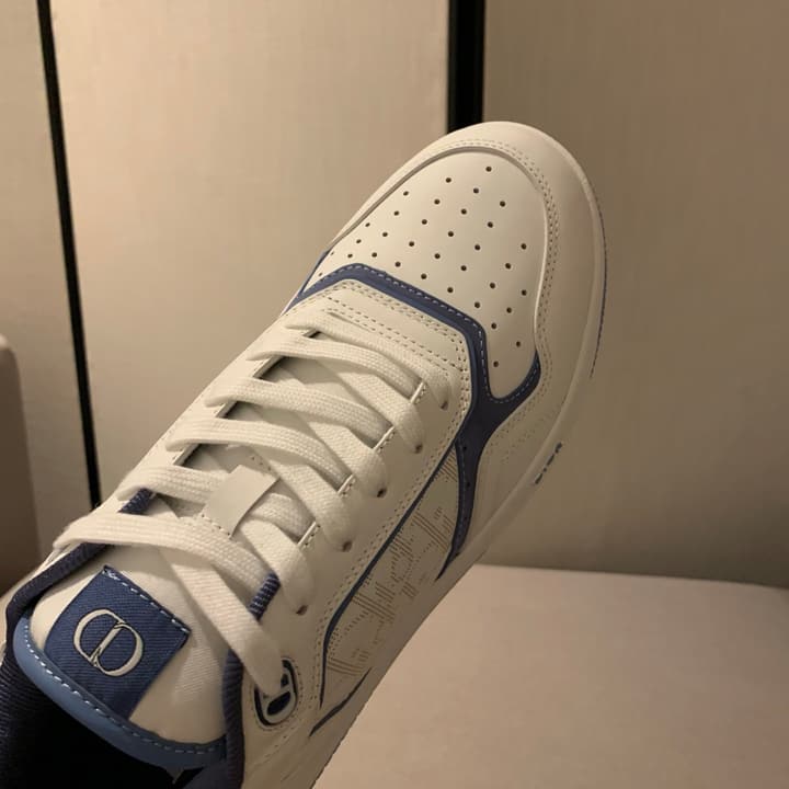 Dior B27 Uptown HYLTON NEL Limited Edition Low-Top Sneakers in White And Black