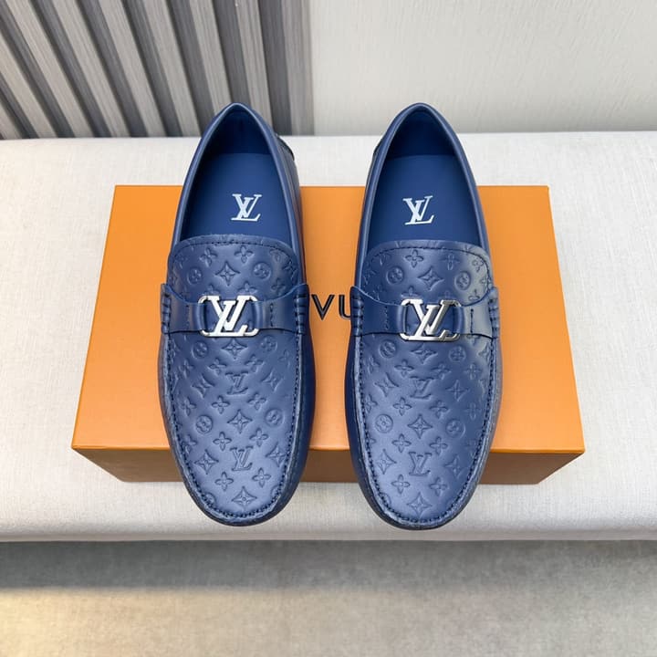 Louis Vuitton Pebbled Leather Driving Shoes in Black Textured Leather