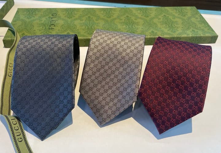 Gucci GG Logo Jacquard Silk Tie in Beige