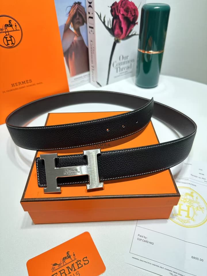 Hermès Men's Top-Layer Cowhide Pin Buckle Belt in Black With Silver Buckle