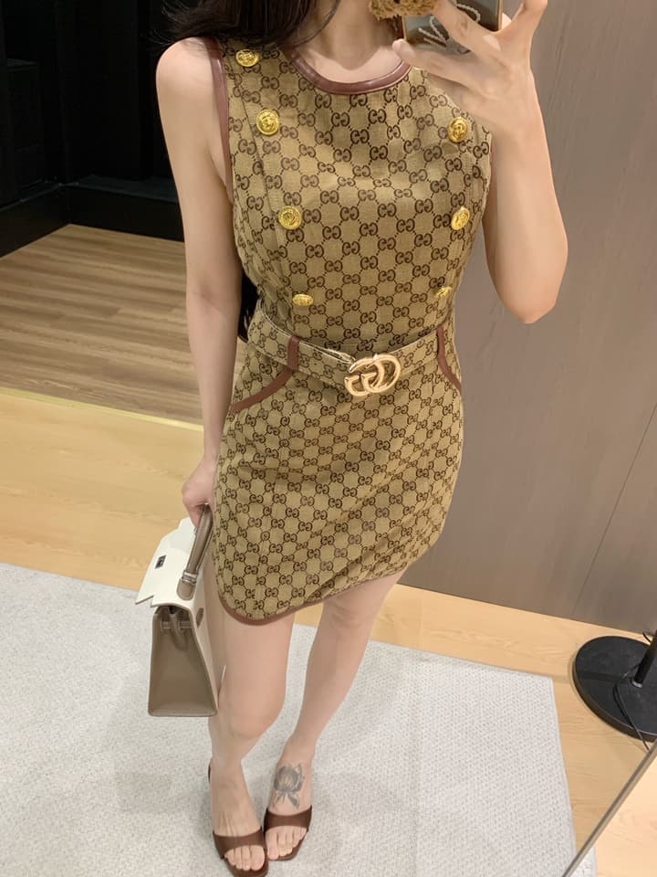 Gucci GG Retro Monogram Sleeveless Dress – Spring/Summer Collection in Apricot