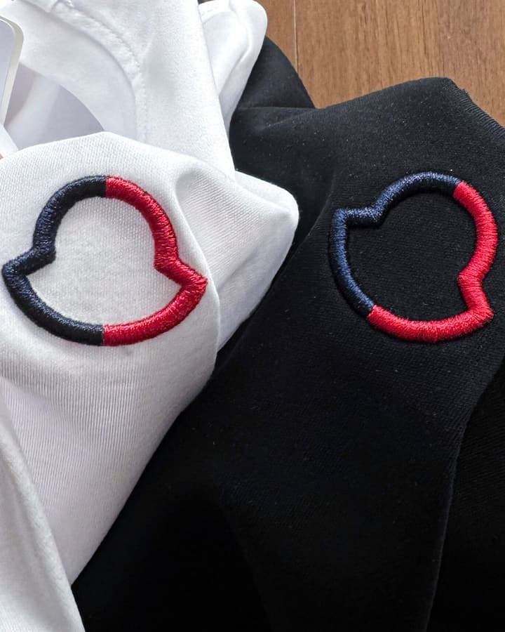 Moncler Classic Logo Embroidered T-Shirt in Classic Black