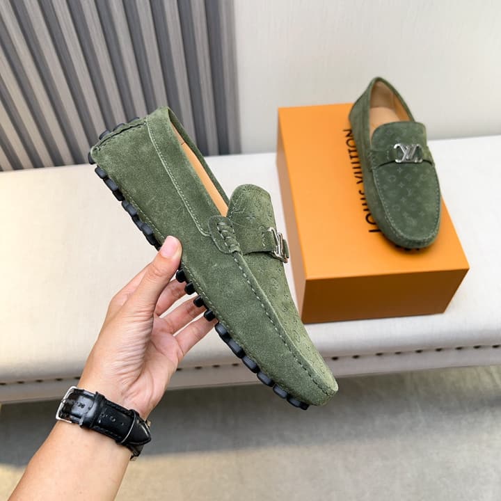 Louis Vuitton Pebbled Leather Driving Shoes in Black Textured Leather