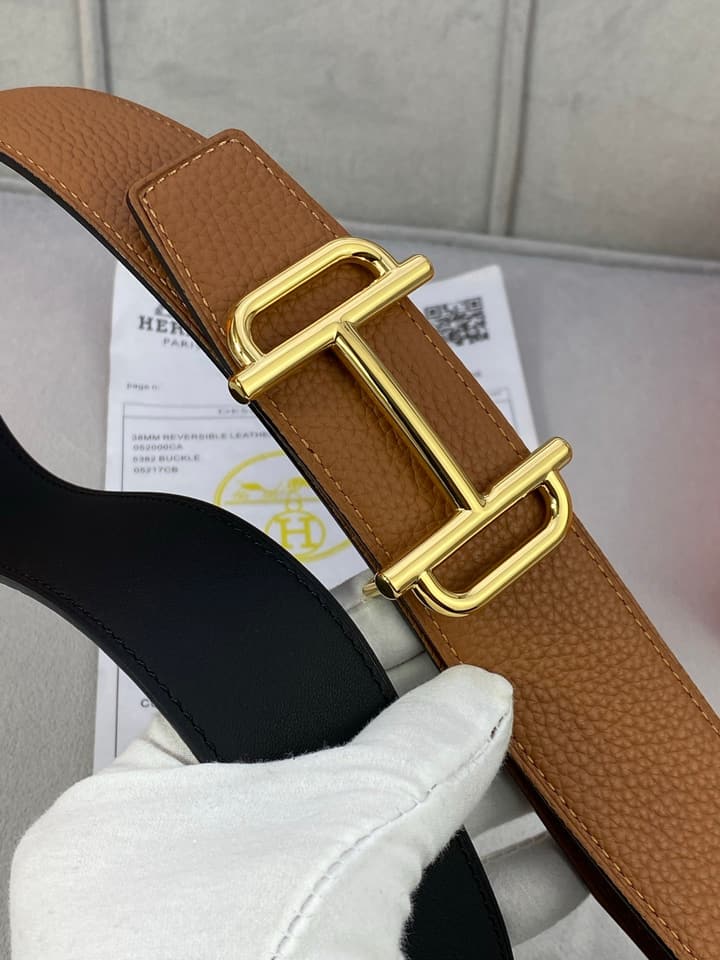 Hermès Reversible Leather Belt in Gold Hardware