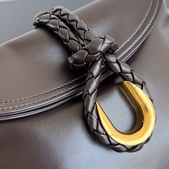 Bottega Veneta Small Liberta Handbag – 24FW in Classic Black