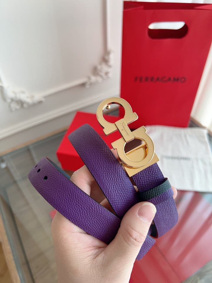 Ferragamo Women's Reversible Leather Belt in Pink