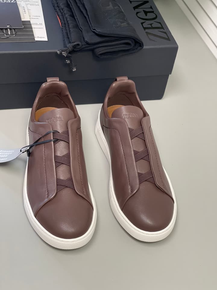 Zegna SECONDSKIN Triple Stitch Low-Top Sneakers in Navy Smooth Leather