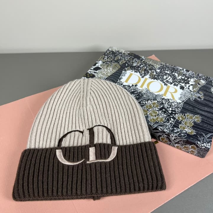 Dior Wool Cashmere Double Layer Beanie in Cream And Dark Brown