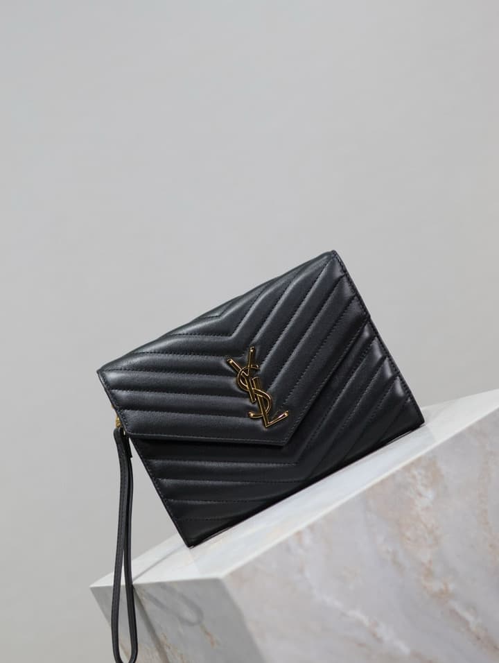 Saint Laurent LE CASSANDRE Lambskin Clutch Bag in Black