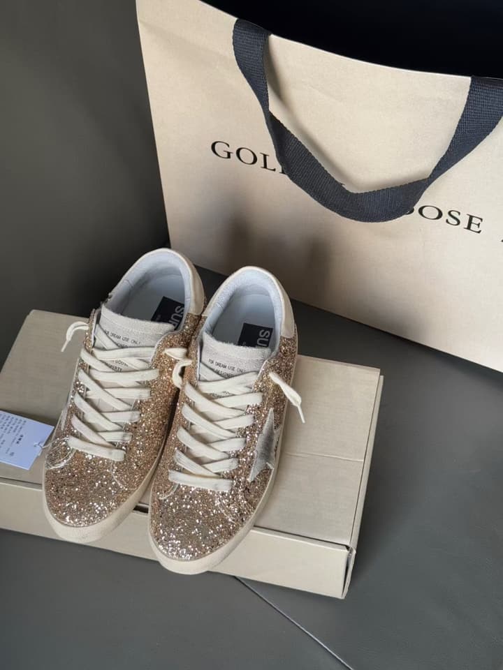 Golden Goose Superstar Sequined Sneakers – 2025 New Style in Sequined Gold Glitter