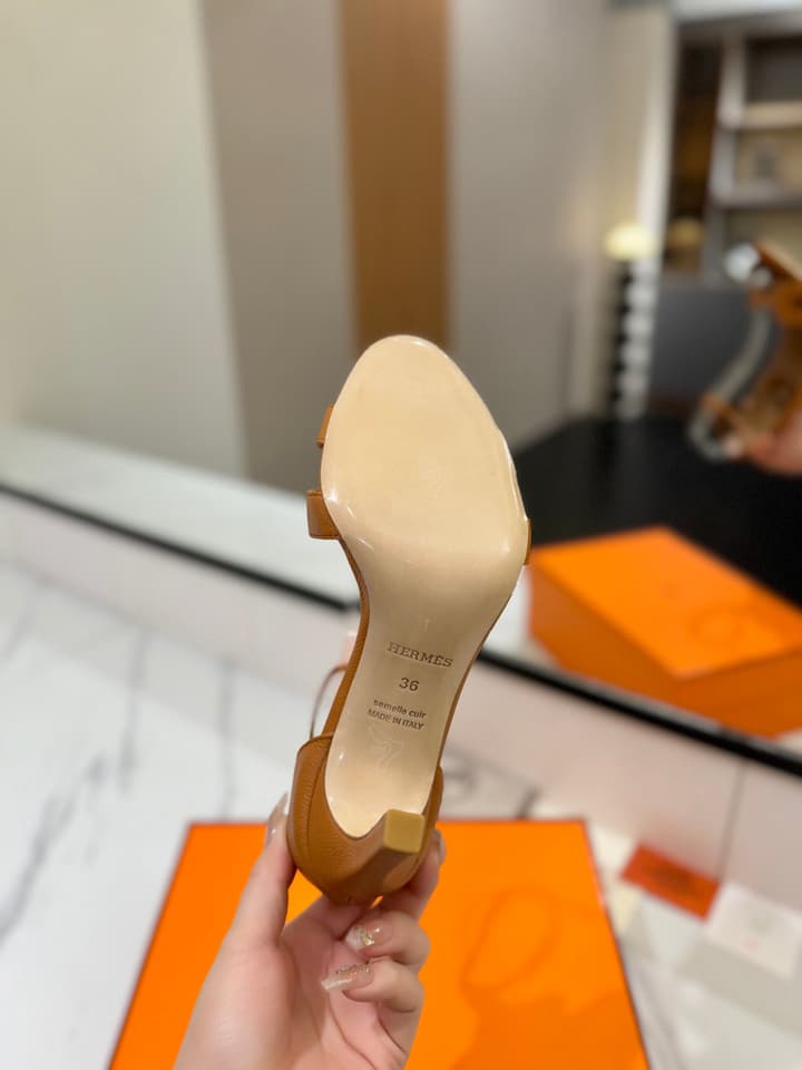 Hermès Classic H Palm Grain Heeled Sandals – 9cm in Black