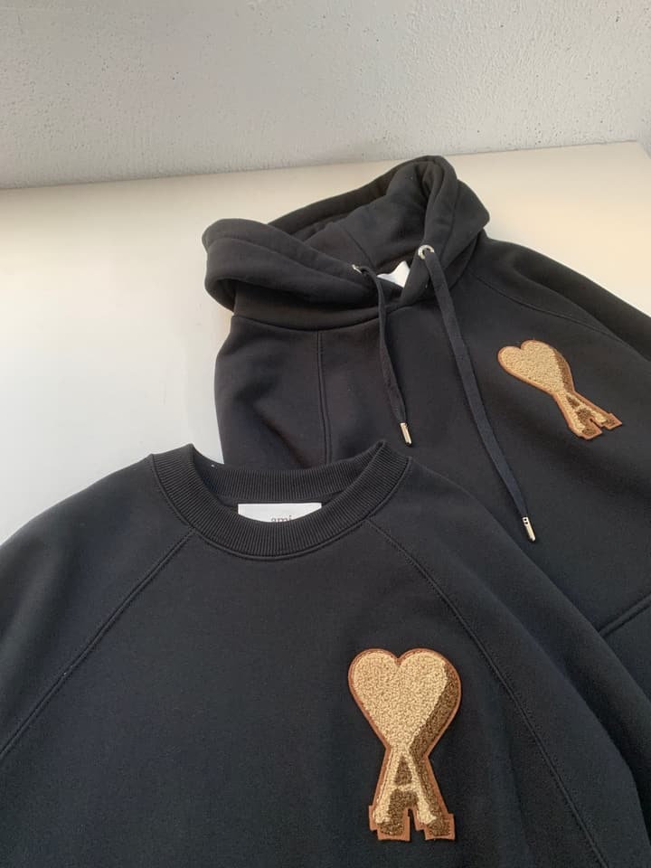 AMI Paris Heart Logo Embroidered Hoodie – 25SS in Black Crewneck