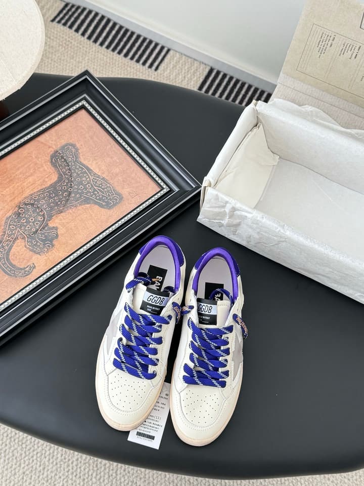 Golden Goose Distressed Graffiti Sneakers – 2024 Collection in Burgundy And White