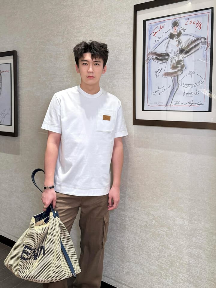 Fendi Leather Patch Logo Cotton T-Shirt – 26SS